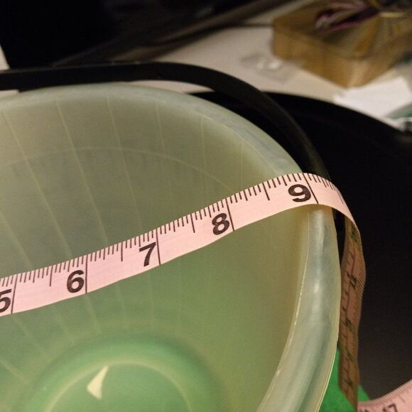 Plastic Ghost 5 Quart Bucket - Picture 5 of 5